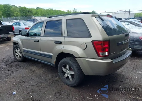 2005 Jeep Grand Cherokee Laredo z USA, uszkodzony, nr VIN 1J4GR48K45C519974
